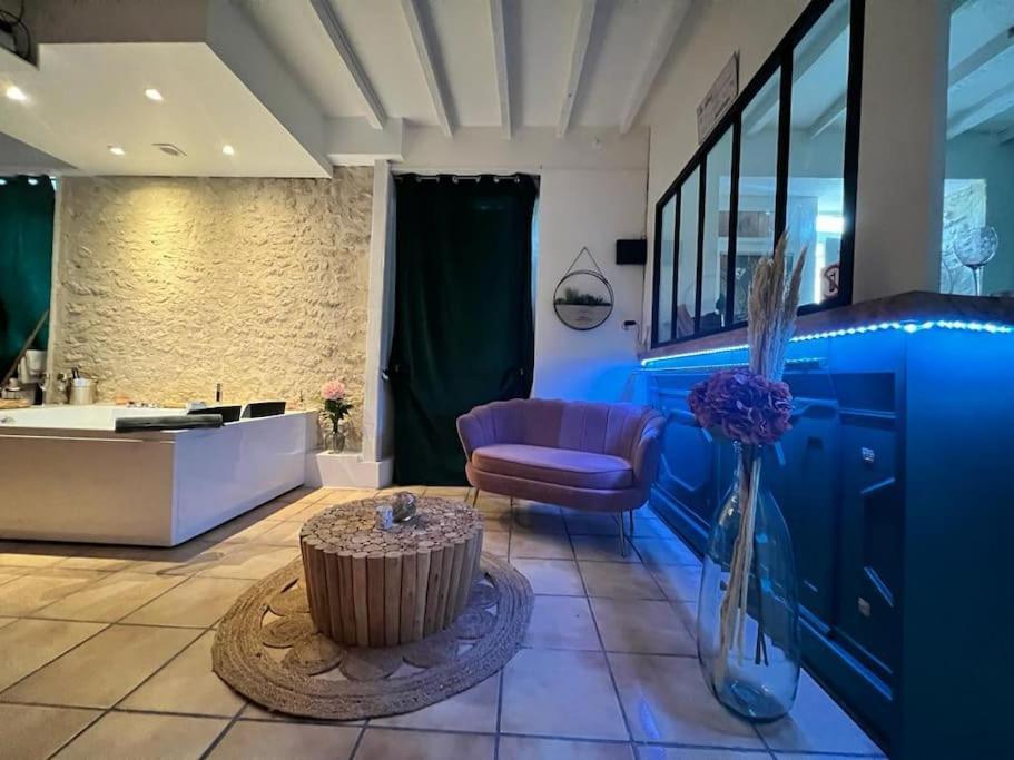 Suite Romance - Jacuzzi Moret-sur-Loing Dış mekan fotoğraf