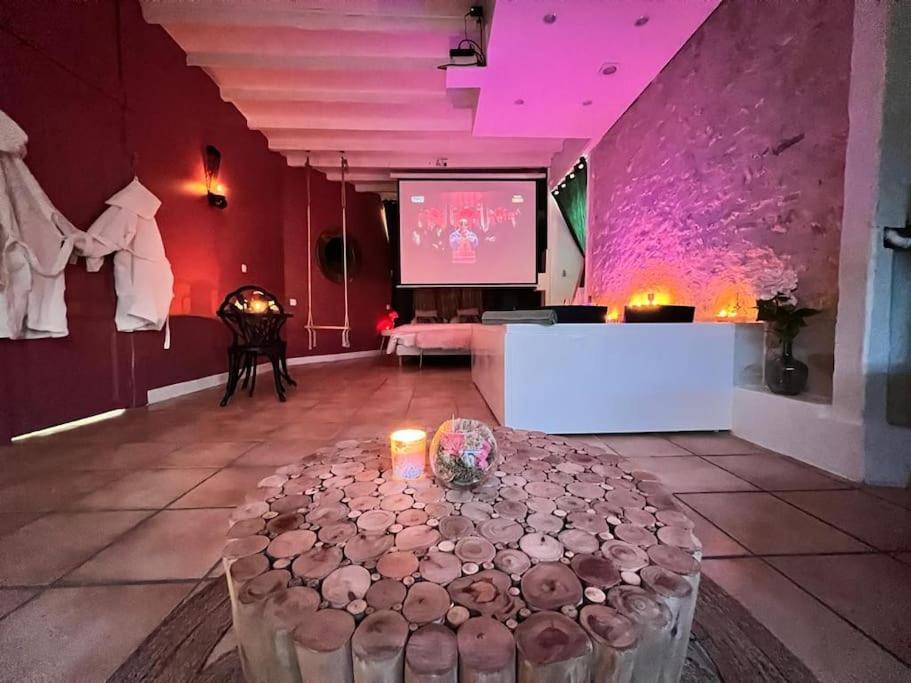 Suite Romance - Jacuzzi Moret-sur-Loing Dış mekan fotoğraf